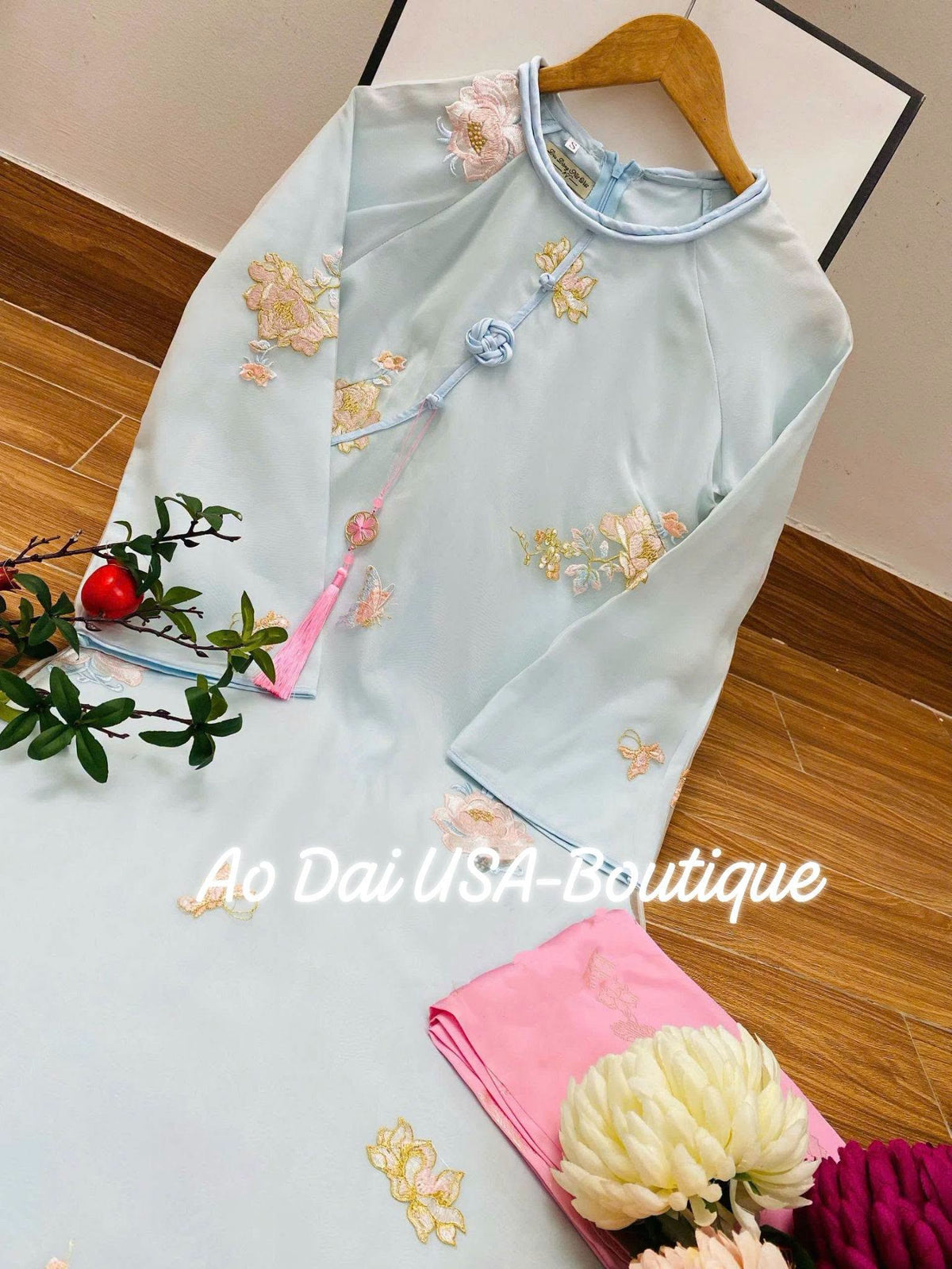 Light Blue Set Ao Dai Cach Tan/Ao Dai for Girls/ Ao Dai Vietnam/ Flared Long Sleeves Ao Dai Modern Vietnamese Dress with Pants CT299
