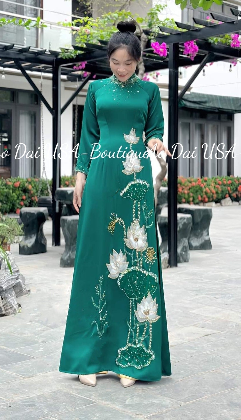 Only áo- Green Ao Dai Thiet kế đính kết Lua Tây Thi-DS13