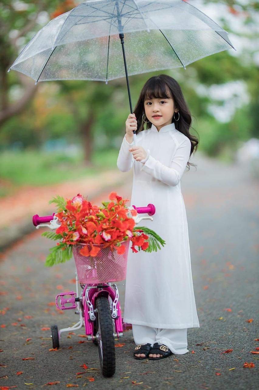 Set Ao Dai lụa Thái Tuấn for girl - White Color B285