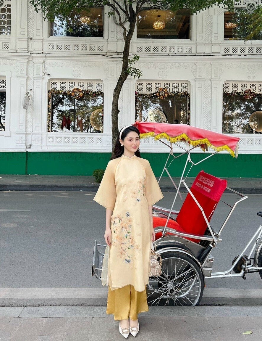 Set Ao Dai Mẹ và be Gai matching mom and girls- Pants included B284